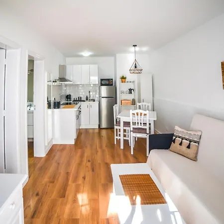 Apartment Precioso Con Piscina